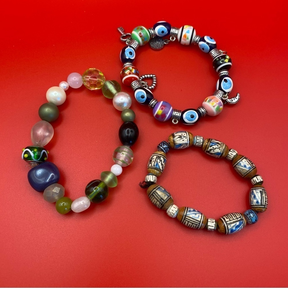 Assorted Beaded Bracelet Set - Picture 3 of 4